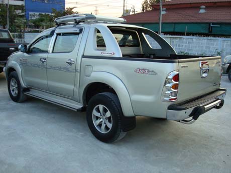 Soni Motors Dubai is world's largest 4x4 Toyota Hilux Vigo exporter - rear view